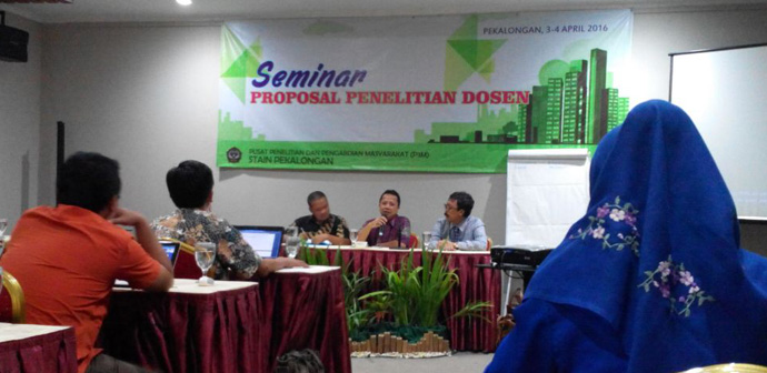 seminar proposal penelitian web